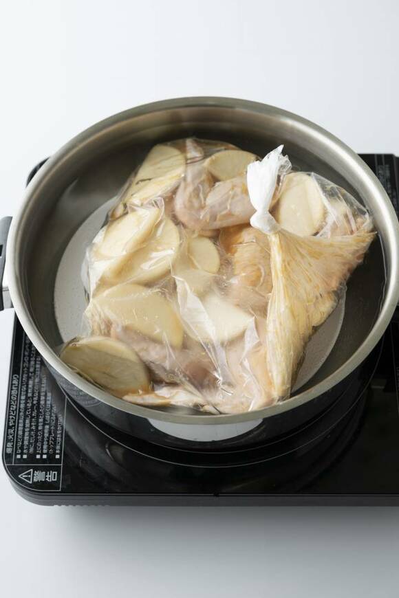 湯せんする様子