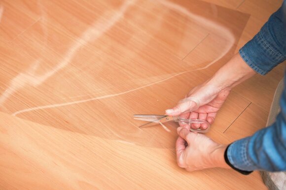 ガラスの大きさに合わせてカット