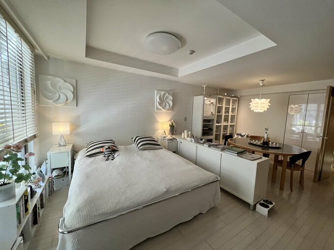 白を基調とした部屋