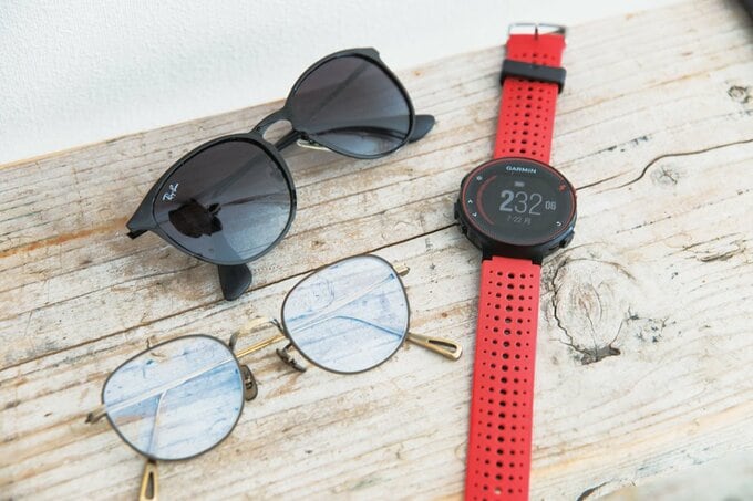 メガネやサングラス、腕時計