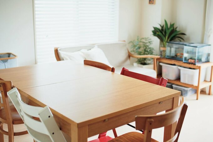 ダイニングテーブル