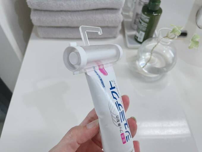 歯みがき粉ホルダー