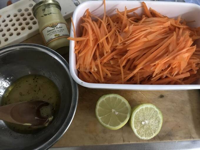 ニンジン、レモンなど