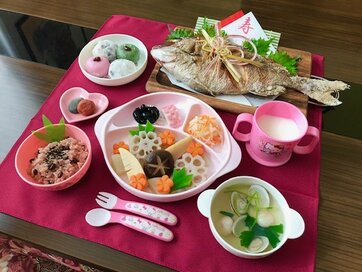 ひな祭りのお祝い膳やお弁当にぴったり！かまぼこの簡単飾り切り