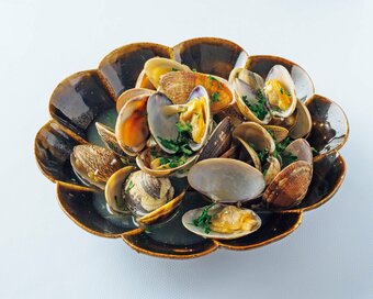 糖質オフの簡単おつまみ3品。アサリやサーモンを使ってバル風に！