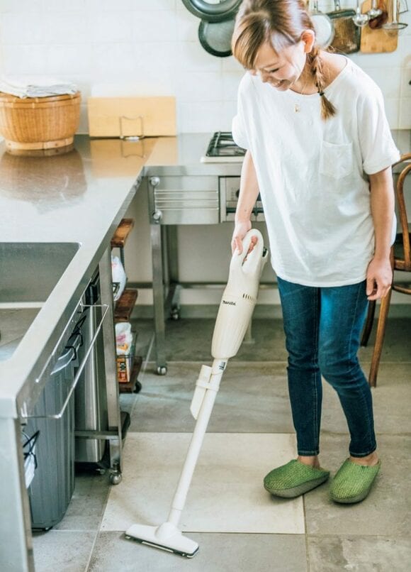 女性 掃除機
