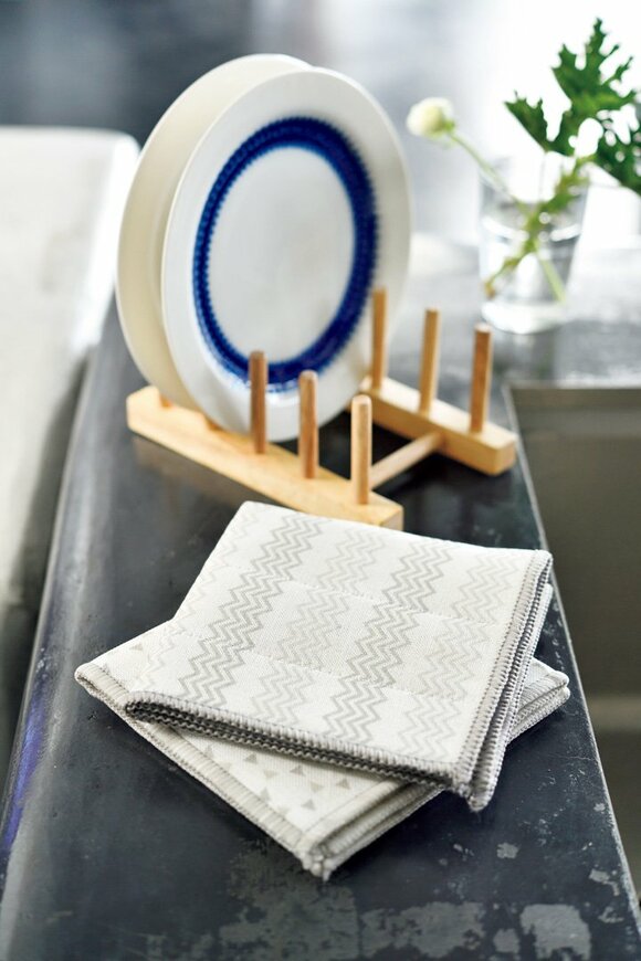 ディッシュスタンドにお皿