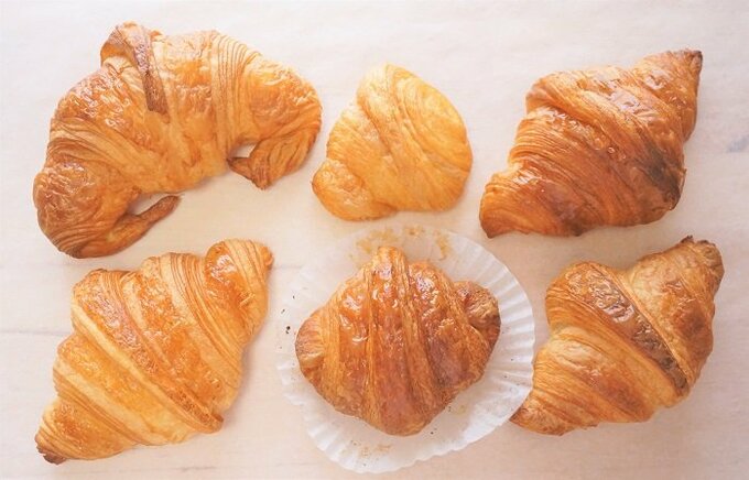 6種類のクロワッサンの画像