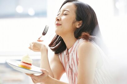 今日は「悪妻の日」。263人に聞いた、夫には内緒の悪ーいエピソード