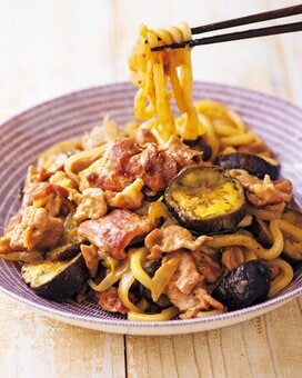 こっくりおいしい「ナスみそうどん」。冷凍うどんで簡単