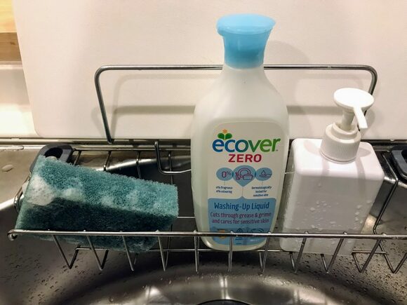 汚れがしみこまないから、除菌も簡単！