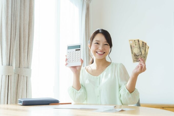貯めている女性