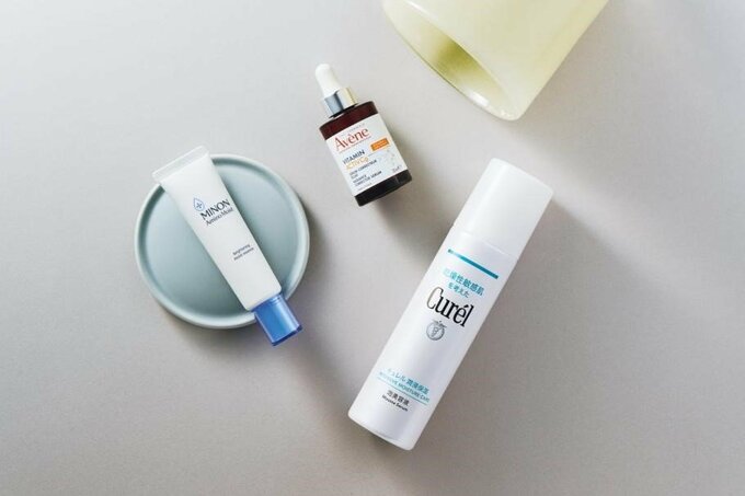 敏感肌向け美容液が並べられた写真