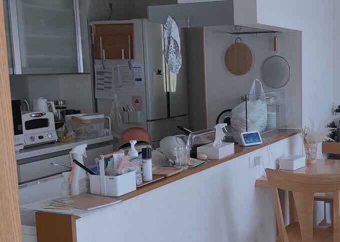 片付ける前のキッチン