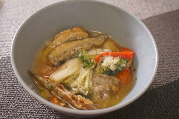 お椀にアヒージョ