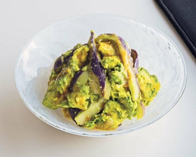 アボカドと蒸しナスのあえ物