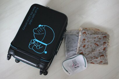 旅行から帰宅した日の「荷物片付け」をラクにするコツ3選。スーツケースは用途で左右を使い分ける