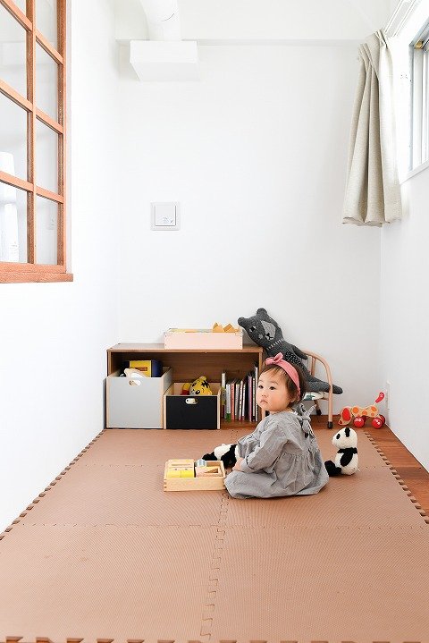 南向きで明るい子ども部屋