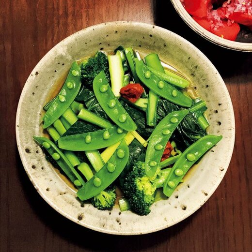 スナップエンドウと梅の煮びたし