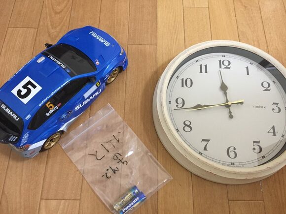 時計と電池
