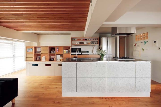 収納豊富なキッチン