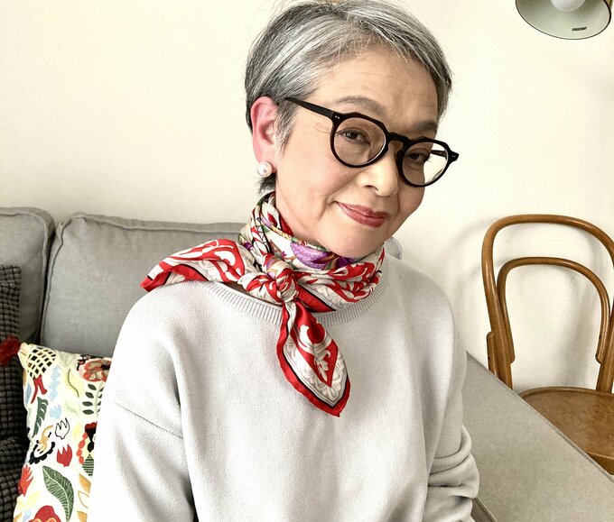 スカーフはシルク素材