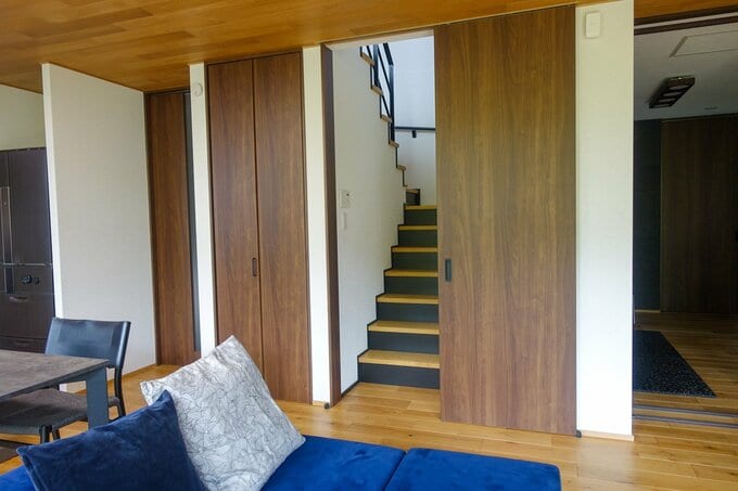 1階の階段登り口