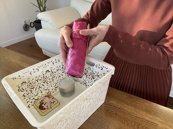 捨てるのに迷ったもの用保留カゴ