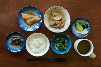 大正5年生まれ、現役理容師おばあちゃん。日々の食事と運動が元気のもと