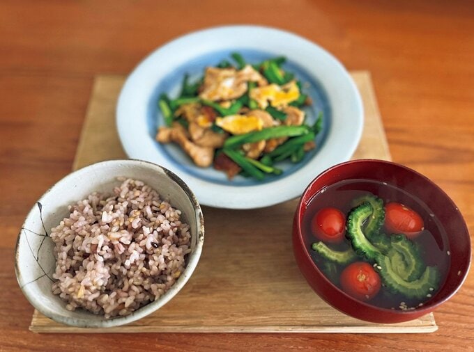 ニラ玉をメインにした昼食