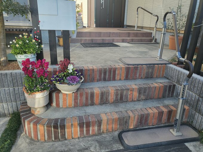 玄関アプローチの段差