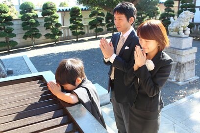 2025年、運気を上げる「3つの秘訣」。神仏に愛されるお参り、開運行動、運が好転する子育て術