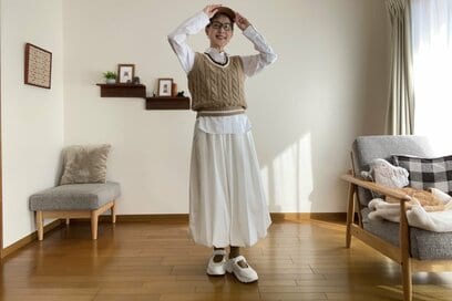 60代・GU「バブルヘムスカート」は3つの掟で楽しむ。大人ならではのアクセントを