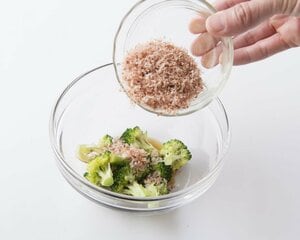 【緑のおかず】あえ物には水気を吸う食材をプラス