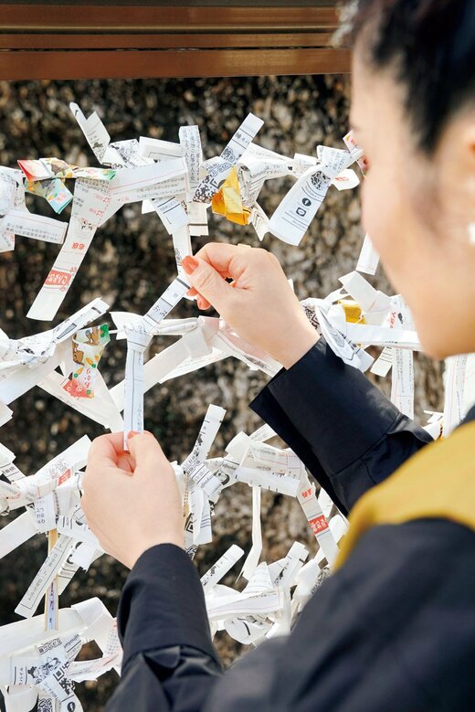 神社のおみくじ