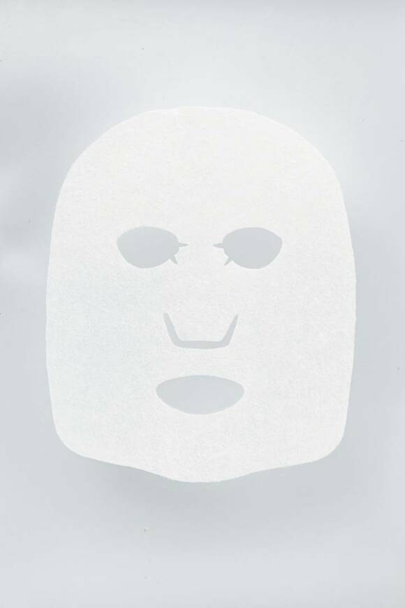 「DHCスーパーコラーゲン」を高濃度配合したマスク