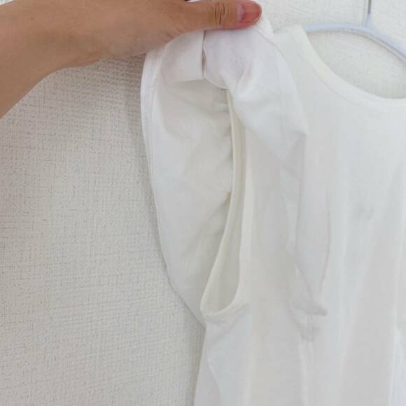 ラッフルデザインT袖