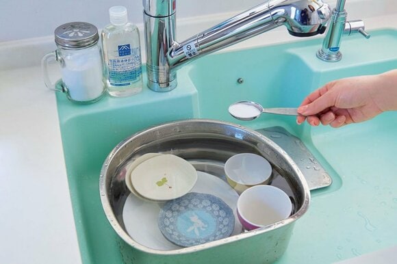 石けんだけで油汚れを落とす