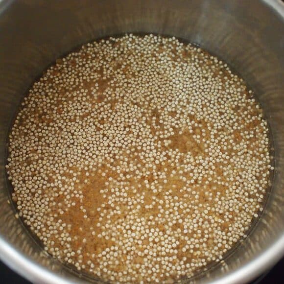 水分がなくなるまで炊く(約10~15分)