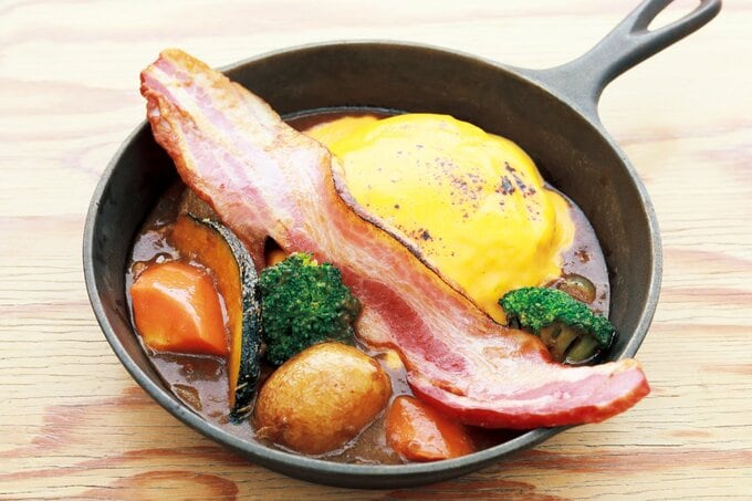 スキレットに盛られたカレー