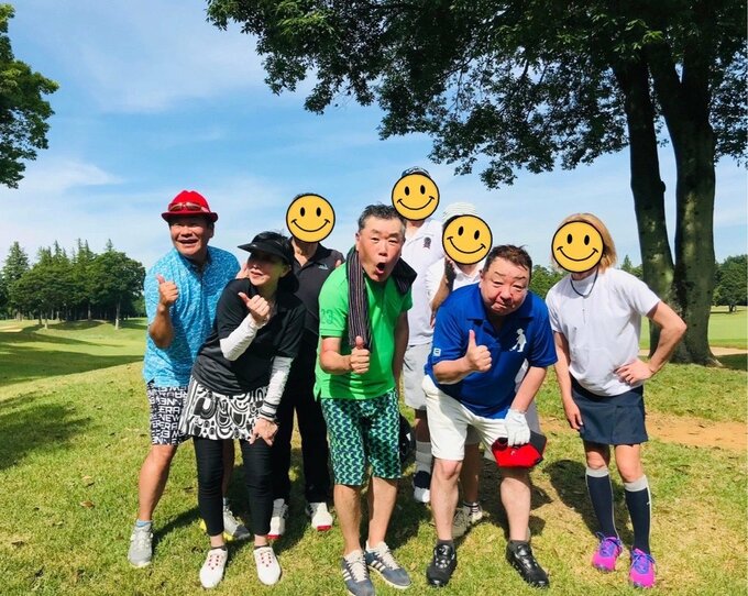 ゴルフ場での記念写真