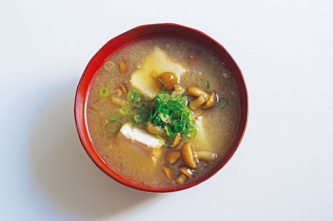 ナメコと厚揚げみそ汁