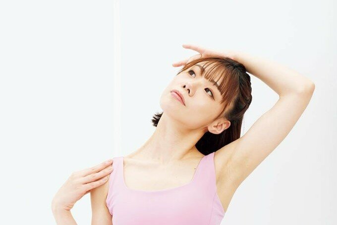 エクササイズをする女性