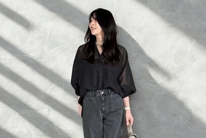 GU「シアーシャツ」は骨格ウェーブ大優勝で思わず2色買い。フェミニンすぎないから40代50代が着やすい