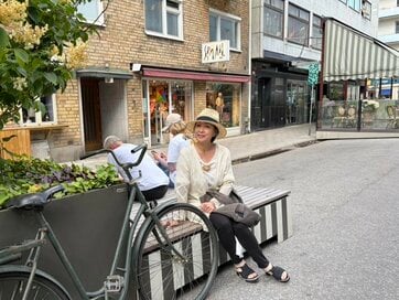 心を満たす「本当の豊かさ」とは。60歳・川上麻衣子さん、スウェーデンの夏に再確認した、生きる喜び