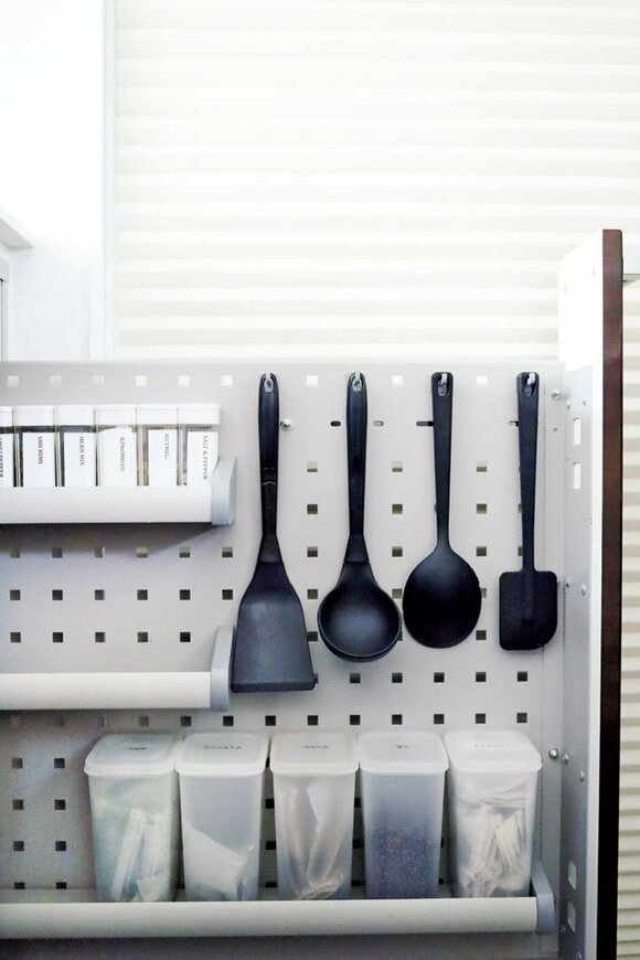 キッチンツールと有孔ボード