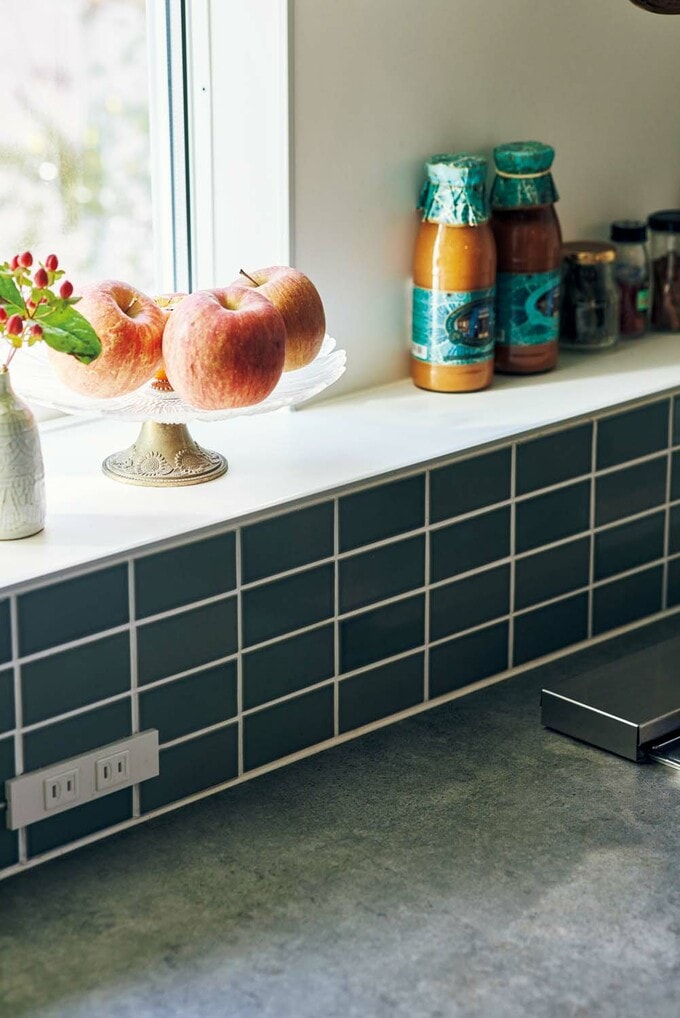 タイルを貼ったキッチン