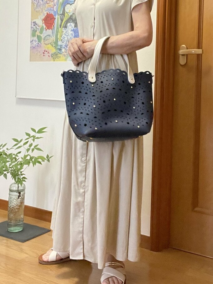 ワンピースとかごバッグ