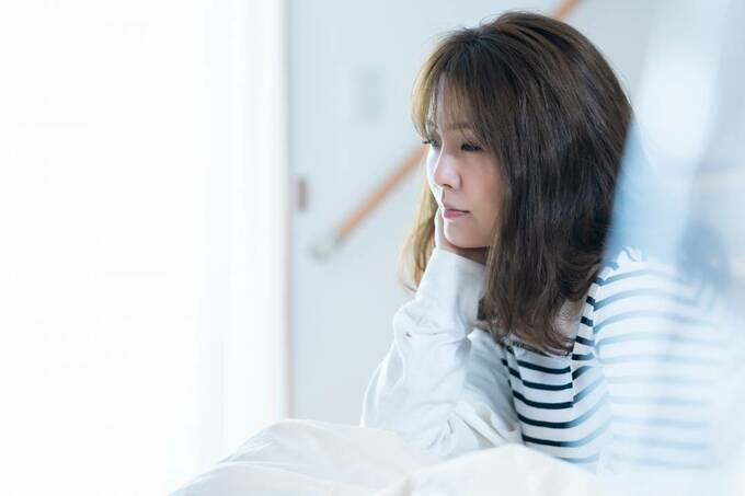 パジャマの女性