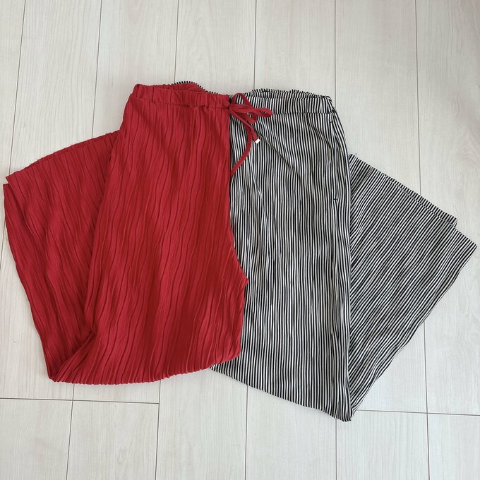 coca「スリムウェーブパンツ」